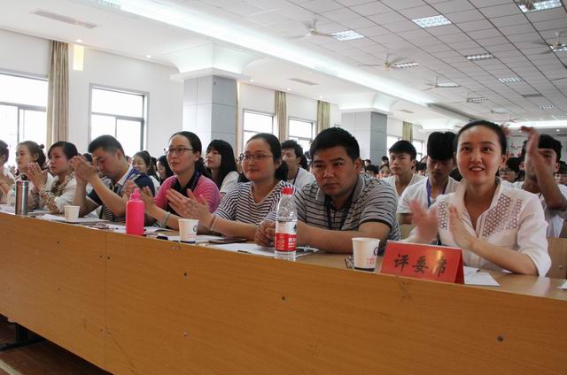 調整大小 2、比賽評委.jpg